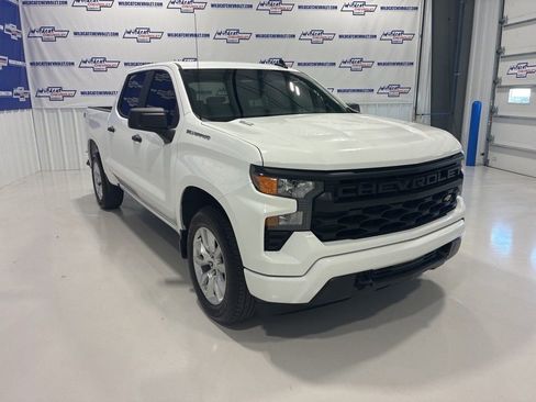 Used 2024 Chevrolet Silverado 1500 Custom RWD image 12