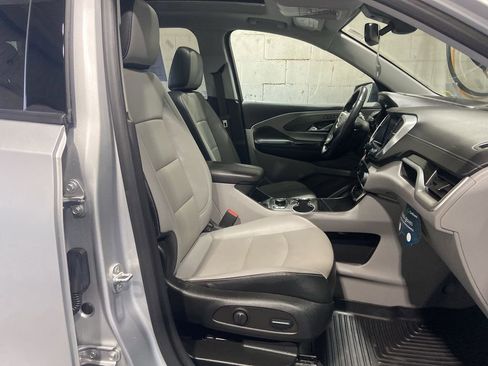 Certified 2022 GMC Terrain SLT w/ Tech Package AWD/4WD image 28