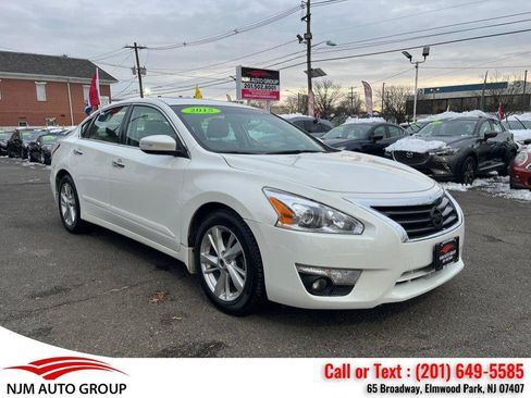 Used 2015 Nissan Altima 2.5 SL w/ Technology Package FWD image 1