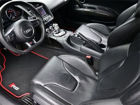 Used 2014 Audi R8 V10 image 14