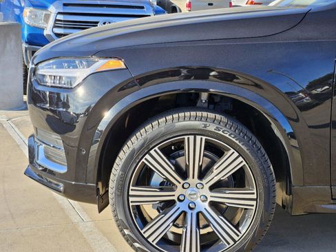 Certified 2025 Volvo XC90 B6 Plus w/ Protection Package Premier image 14