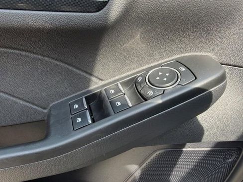 Used 2023 Ford Escape ST-Line image 17