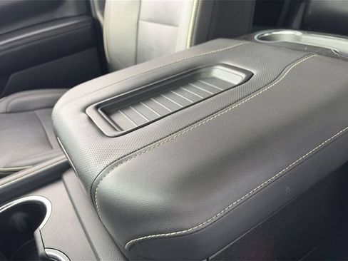 Used 2023 Chevrolet Tahoe Premier AWD/4WD image 30