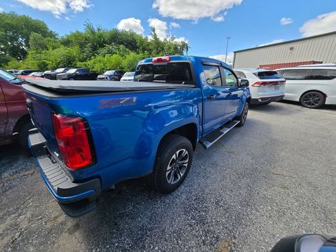 Used 2021 Chevrolet Colorado Z71 AWD/4WD image 8