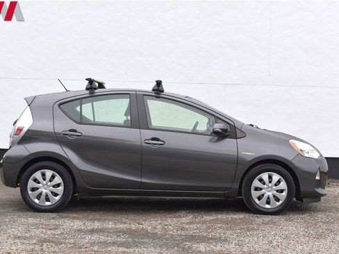 Used 2013 Toyota Prius C Two image 6