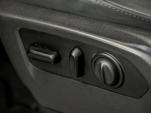 Used 2019 Chevrolet Silverado 1500 LT Trail Boss w/ Convenience Package image 14