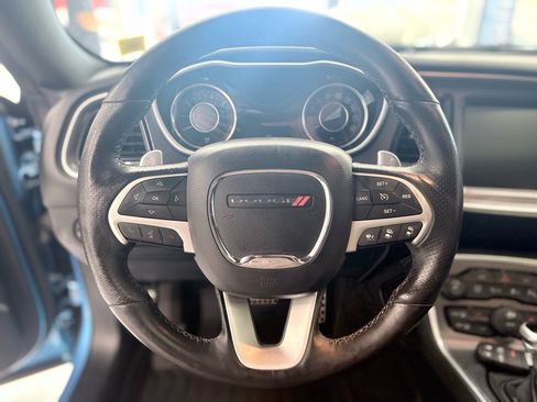 Used 2016 Dodge Challenger R/T Scat Pack w/ Leather Interior Group RWD image 16