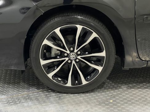 Used 2017 Toyota Corolla SE w/ Body Protection Package FWD image 33