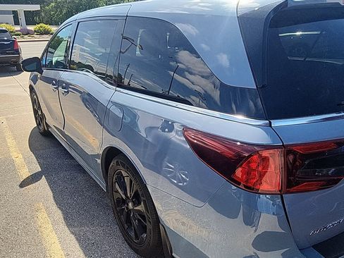 Used 2024 Honda Odyssey Sport image 8