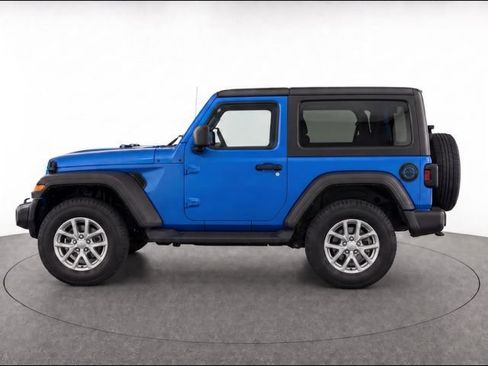 Used 2023 Jeep Wrangler Sport AWD/4WD image 6