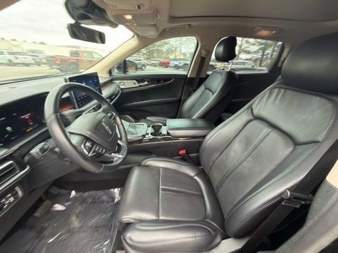 Certified 2022 Lincoln Nautilus Reserve w/ Equipment Group 202A image 15