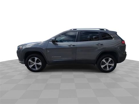 Used 2019 Jeep Cherokee Limited w/ Luxury Group image 5