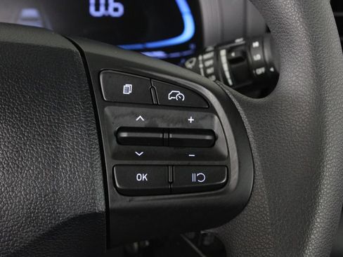 Certified 2026 Hyundai Venue SE FWD image 27