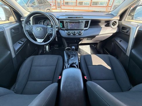 Used 2015 Toyota RAV4 LE FWD image 11