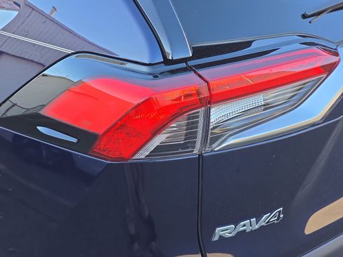 Used 2021 Toyota RAV4 Limited image 40