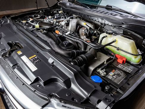 Used 2024 Ford F250 Limited w/ FX4 Off-Road Package image 40