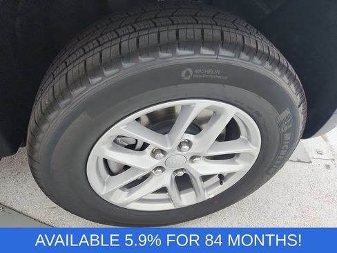 New 2025 Jeep Grand Cherokee L Laredo image 35