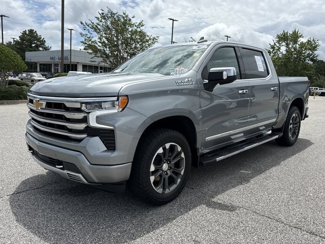 Used 2024 Chevrolet Silverado 1500 High Country w/ Technology Package AWD/4WD image 7