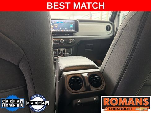 Used 2024 Jeep Wrangler Unlimited AWD/4WD image 20