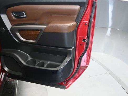 Used 2021 Nissan Titan Platinum Reserve w/ Moonroof Package image 44