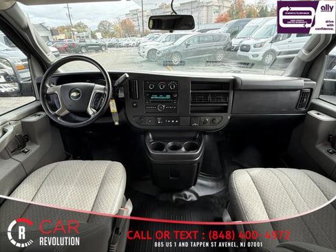 Used 2017 Chevrolet Express 2500 image 12