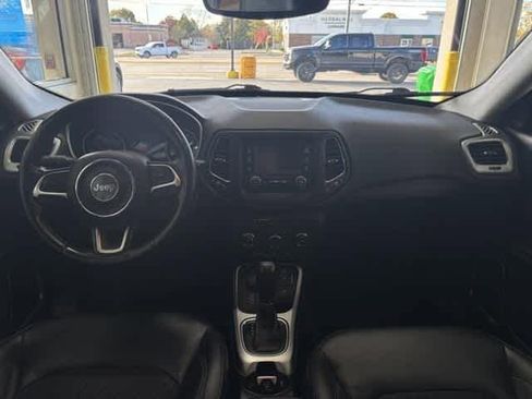 Used 2018 Jeep Compass Latitude w/ Cold Weather Group image 7