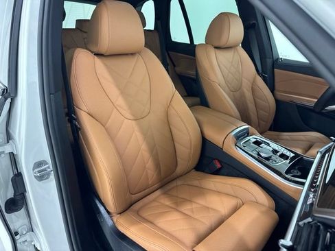Used 2026 BMW X5 xDrive40i w/ M Sport Package AWD/4WD image 35