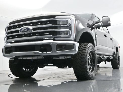 Used 2024 Ford F250 Lariat AWD/4WD image 48