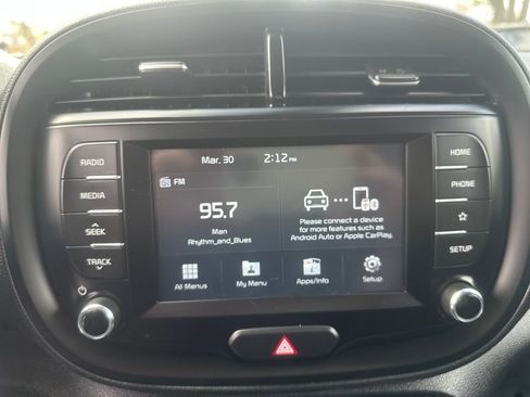 Used 2020 Kia Soul S image 9
