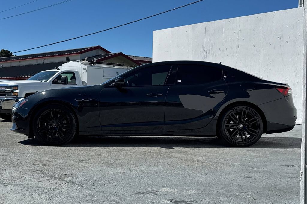 Used 2023 Maserati Ghibli Modena RWD image 6