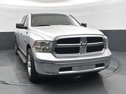 Used 2017 RAM 1500 Classic SLT image 10