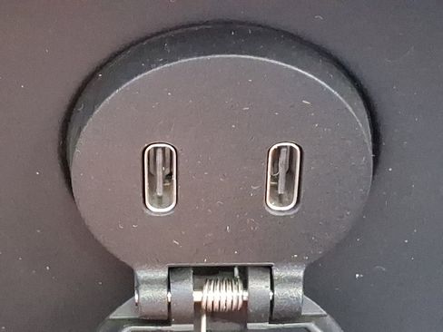 Used 2025 Volvo XC90 T8 Plus image 28