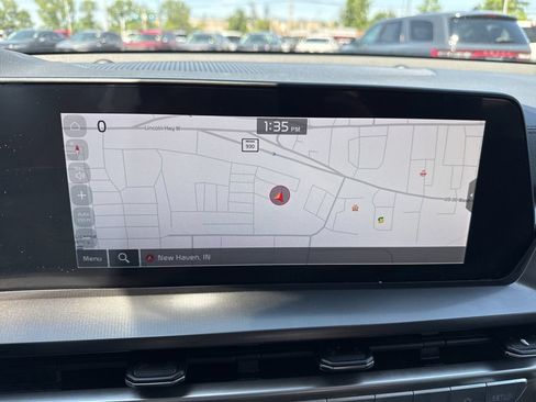 Used 2025 Kia Telluride S AWD/4WD image 12