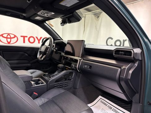 Used 2026 Toyota 4Runner 4WD image 13