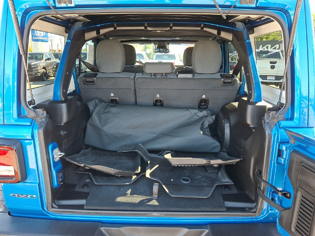 Used 2024 Jeep Wrangler Unlimited AWD/4WD image 29
