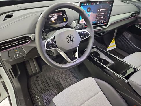 New 2026 Volkswagen ID.4 Pro image 2