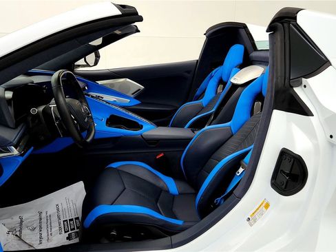 Used 2023 Chevrolet Corvette Stingray Premium Conv w/ 3LT image 24