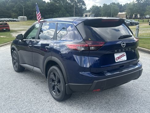 Used 2026 Nissan Rogue SV FWD image 10