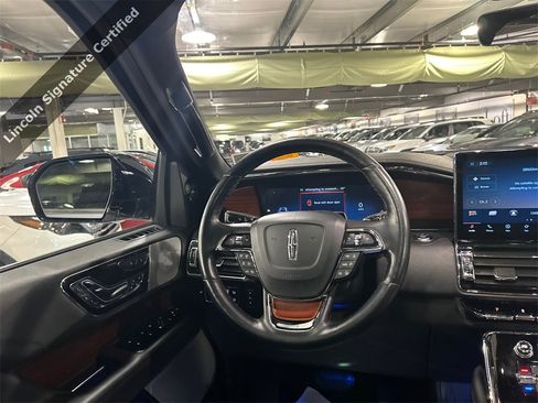 Used 2023 Lincoln Navigator L Reserve image 24