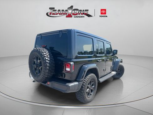 Used 2023 Jeep Wrangler Unlimited Sahara AWD/4WD image 7