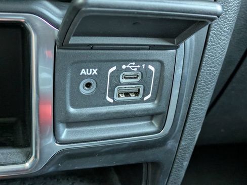 Used 2022 Jeep Wrangler Sport AWD/4WD image 20
