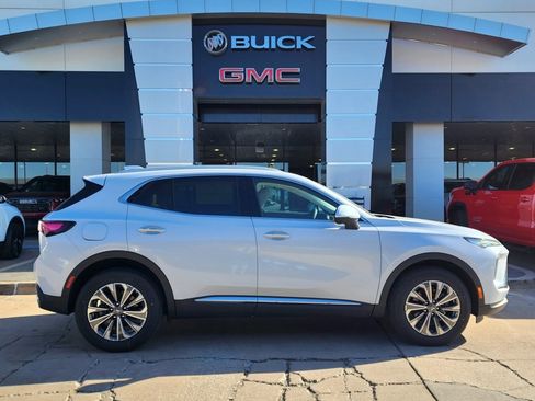 New 2026 Buick Envision Preferred image 3