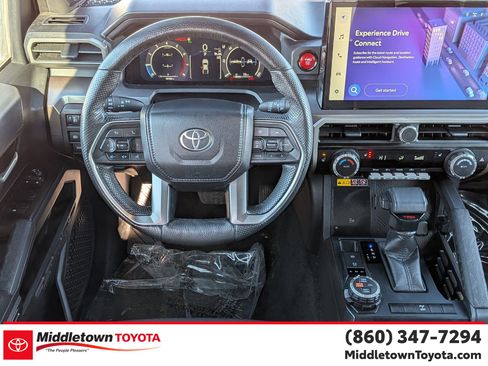 Certified 2025 Toyota Tacoma TRD Off-Road image 31