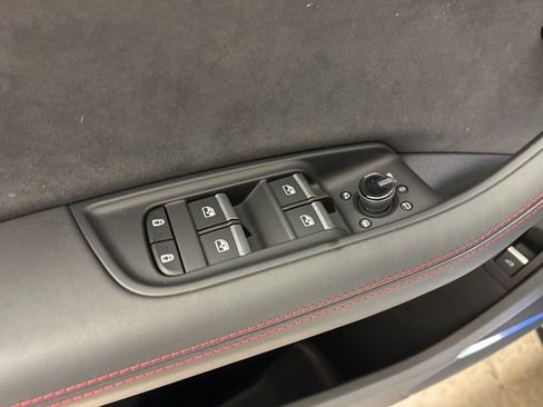 New 2026 Audi SQ8 Prestige image 12