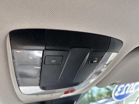 Used 2023 Kia Sorento EX AWD/4WD image 29