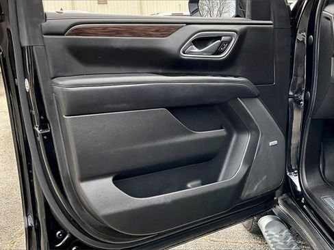 Used 2021 Chevrolet Tahoe Z71 w/ Luxury Package image 17