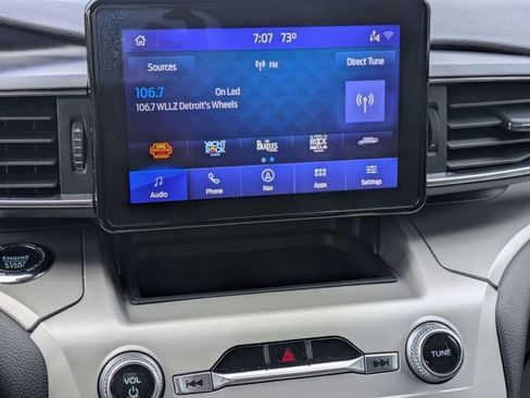 Used 2022 Ford Explorer XLT w/ Equipment Group 202A AWD/4WD image 21