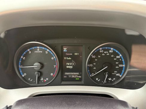 Used 2017 Toyota RAV4 XLE image 23