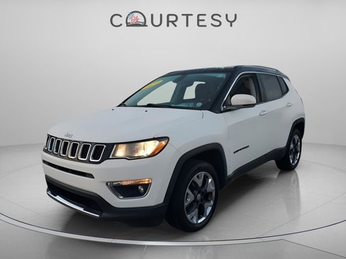 Certified 2019 Jeep Compass Limited image 1