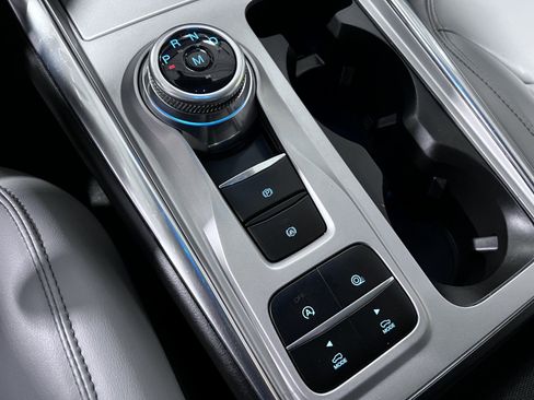 Used 2021 Ford Explorer XLT w/ Equipment Group 202A image 21